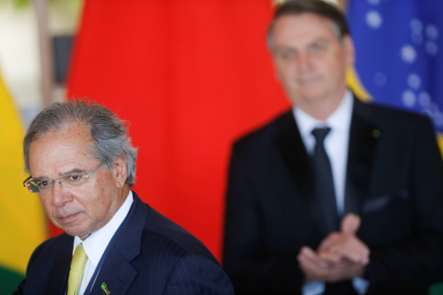 Proposta do governo de empregos para jovens revoga artigos de fiscalização da CLT